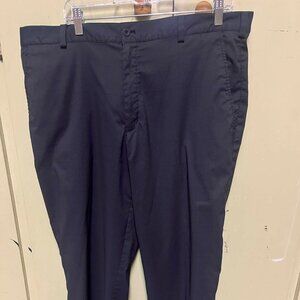 Nike Golf Men's golf pant dri-fit size 38 by 32 Grey/White/Purple checked
